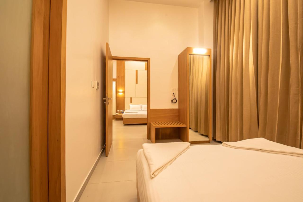 Hotel Rathna Residency - Near Us Consulate Čennai Exteriér fotografie