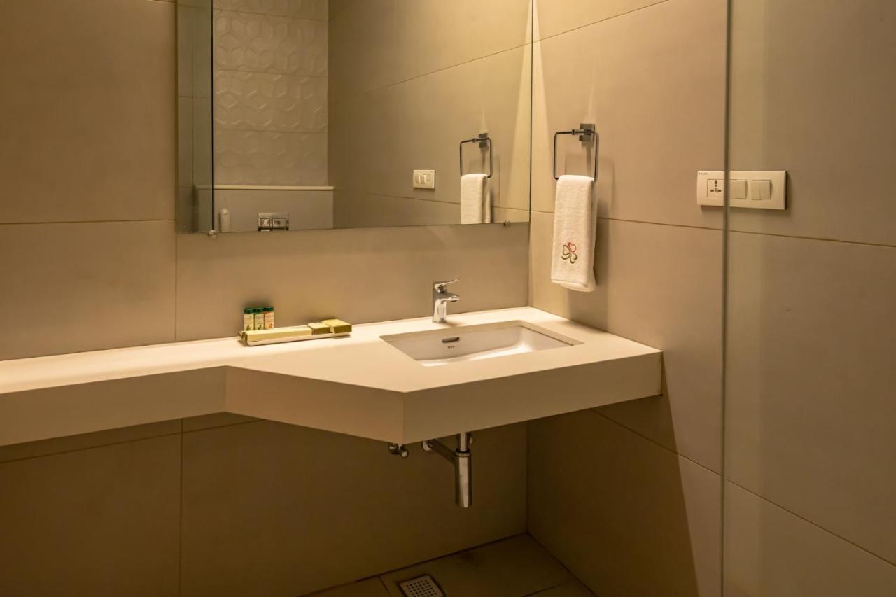Hotel Rathna Residency - Near Us Consulate Čennai Exteriér fotografie