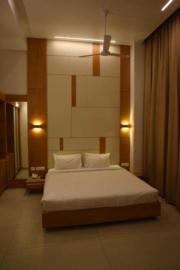 Hotel Rathna Residency - Near Us Consulate Čennai Exteriér fotografie
