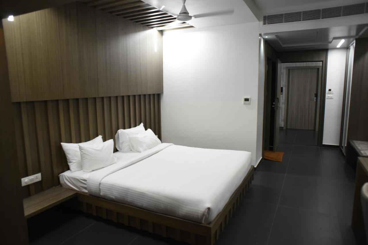 Hotel Rathna Residency - Near Us Consulate Čennai Exteriér fotografie